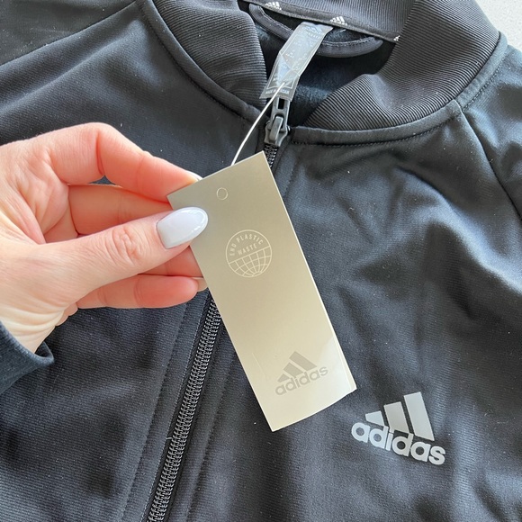 Brand New Adidas Black with Grey Stripes Jckt Size M - Picture 3 of 5